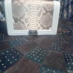 CHANEL White and Tan Shoulder Bag